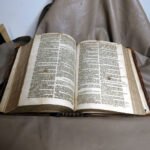 1608 English GENEVA Bible printed in London by Robert Barker - Image 18