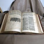 1608 English GENEVA Bible printed in London by Robert Barker - Image 19